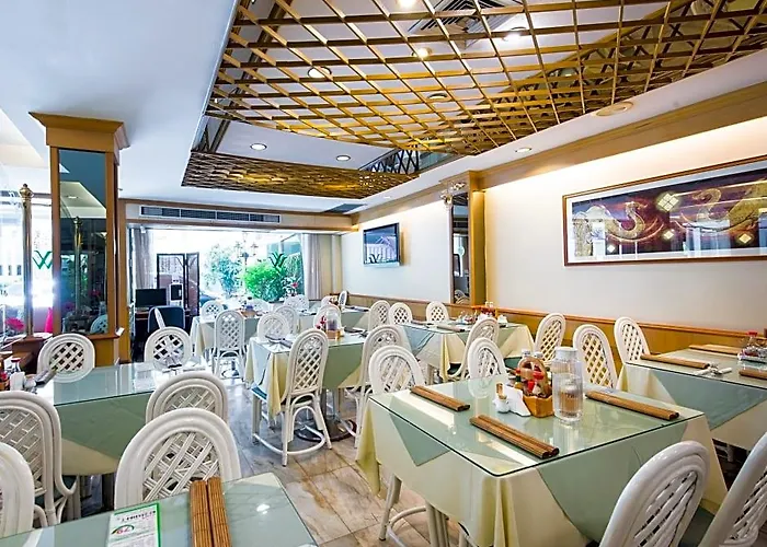 Street Inn, Bangkok