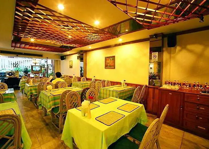 Street Inn, Bangkok